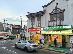 Serangoon road shop | yellow box for rent  (D8), Shop House #597363071